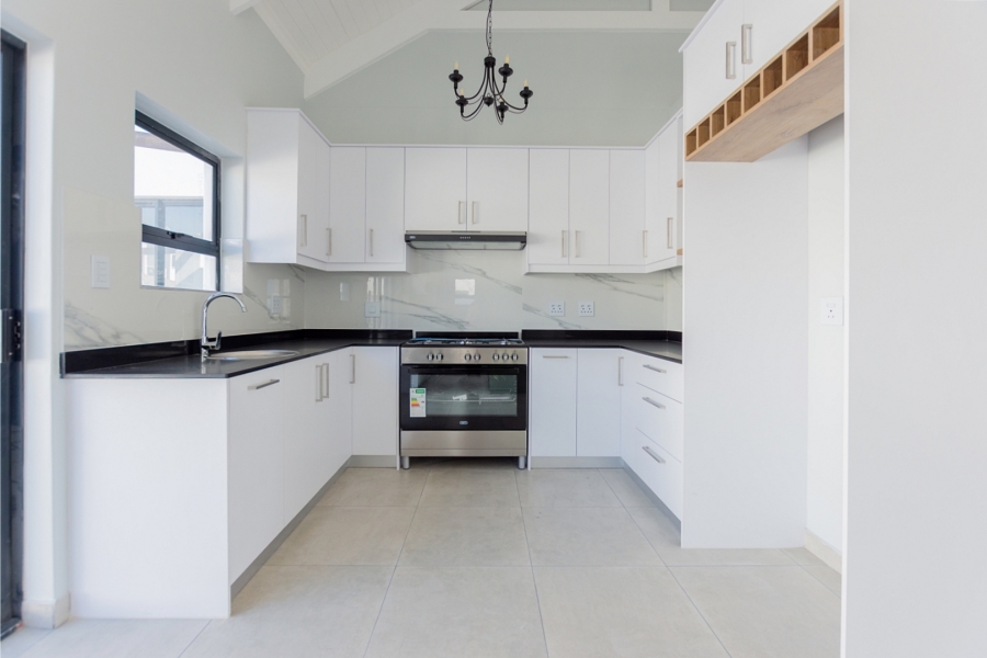 4 Bedroom Property for Sale in Da Gama Bay Western Cape